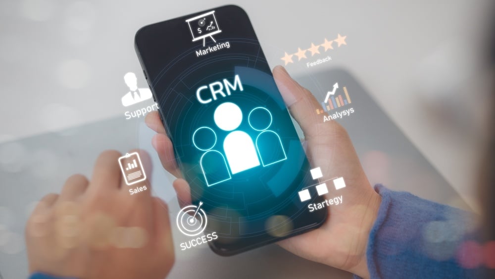 Crm gestione clienti: come l'AI può migliorare l'efficienza ottimizzando i processi